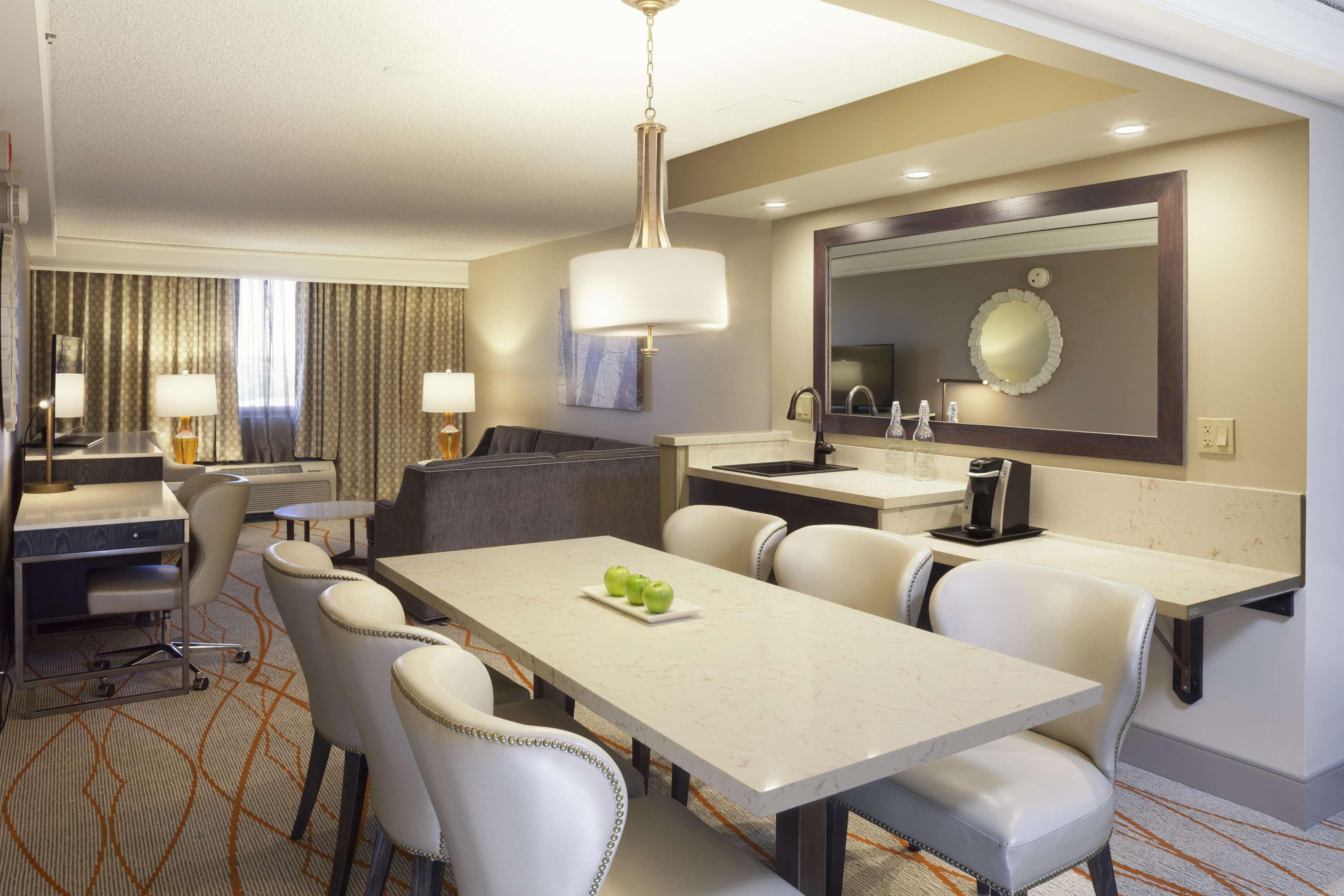 Doubletree By Hilton Denver Central Park المظهر الخارجي الصورة