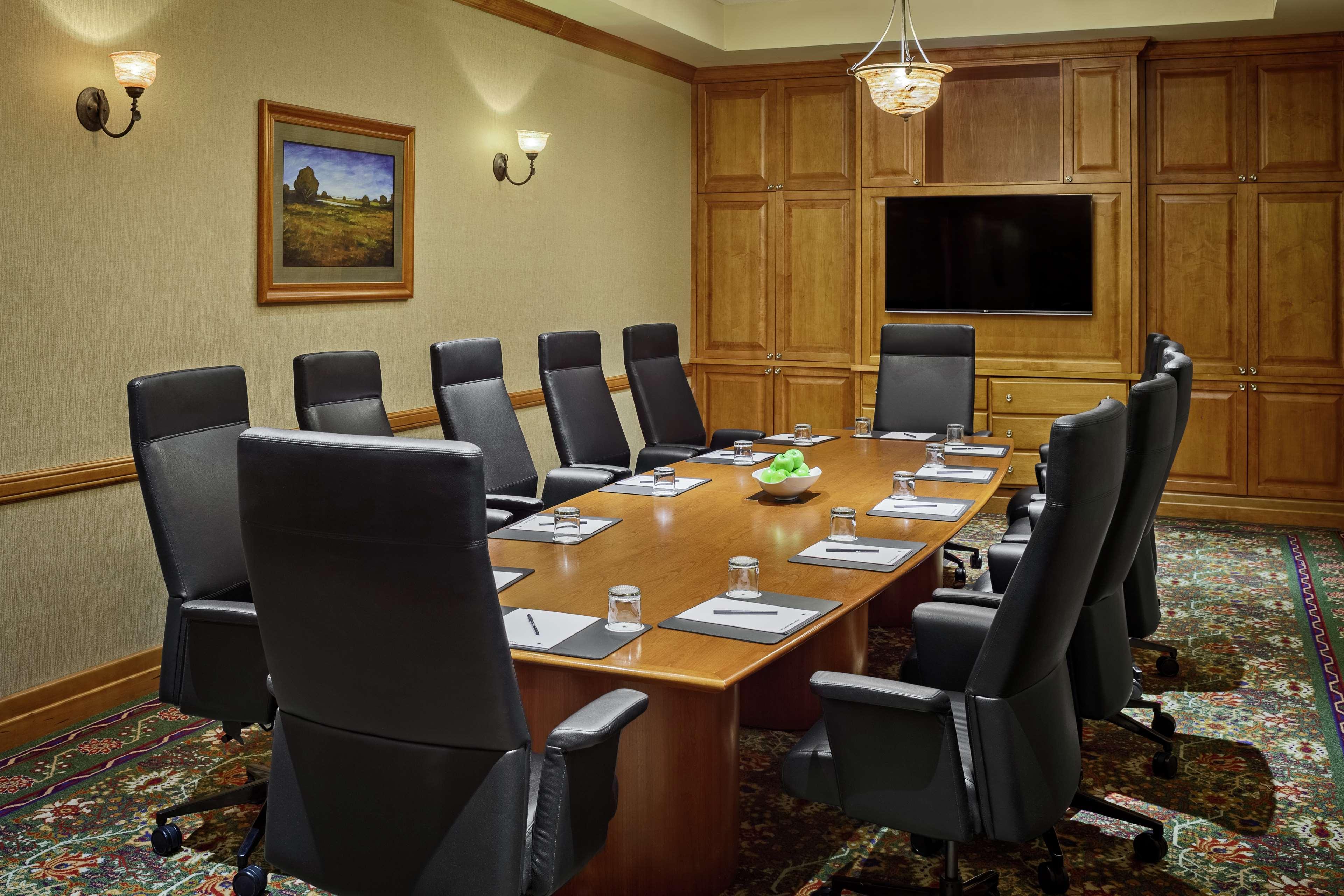 Doubletree By Hilton Denver Central Park المظهر الخارجي الصورة